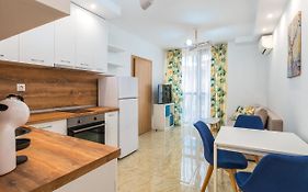 Bright & Cozy 1Bd Apartment In А New Building